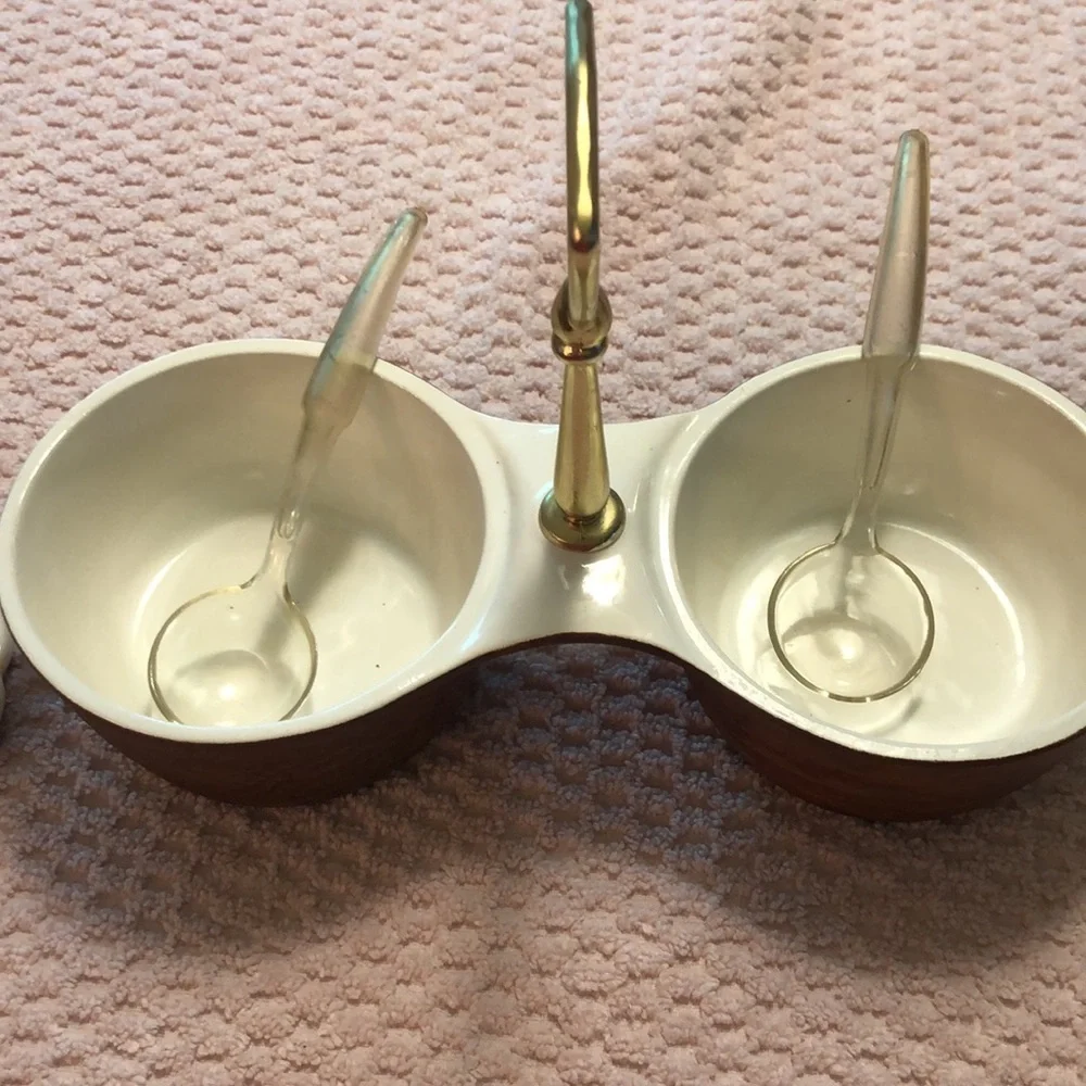 California Pottery excellent measurements